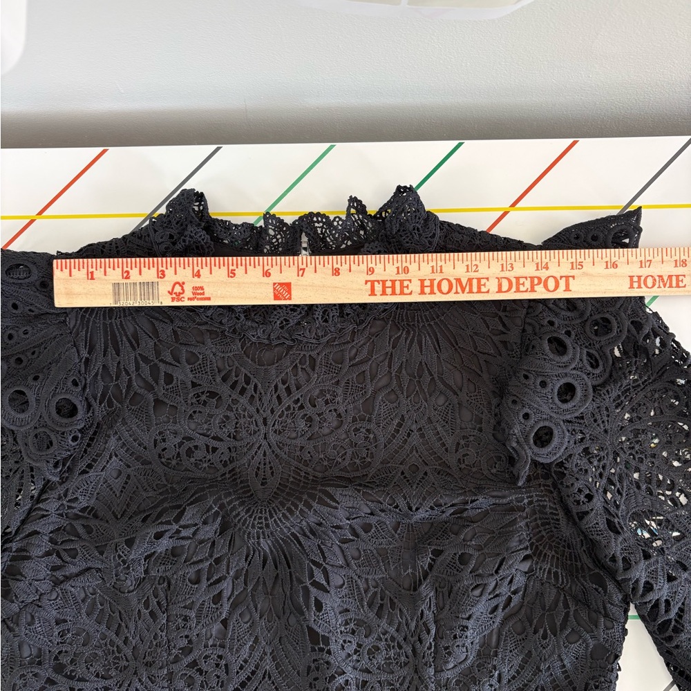 Beulah Black Crochet Fringe Long Sleeve Blouse size 6 zipper back boho festival - Picture 12 of 13